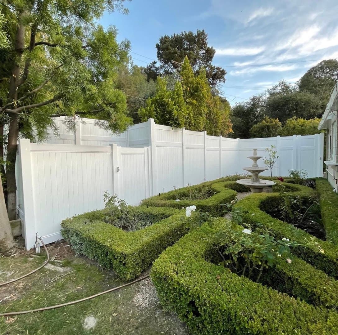 Conejo Valley Fencing image 1