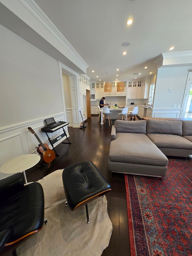 All Floors 4 Less image 2