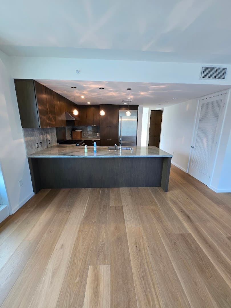 All Floors 4 Less image 3